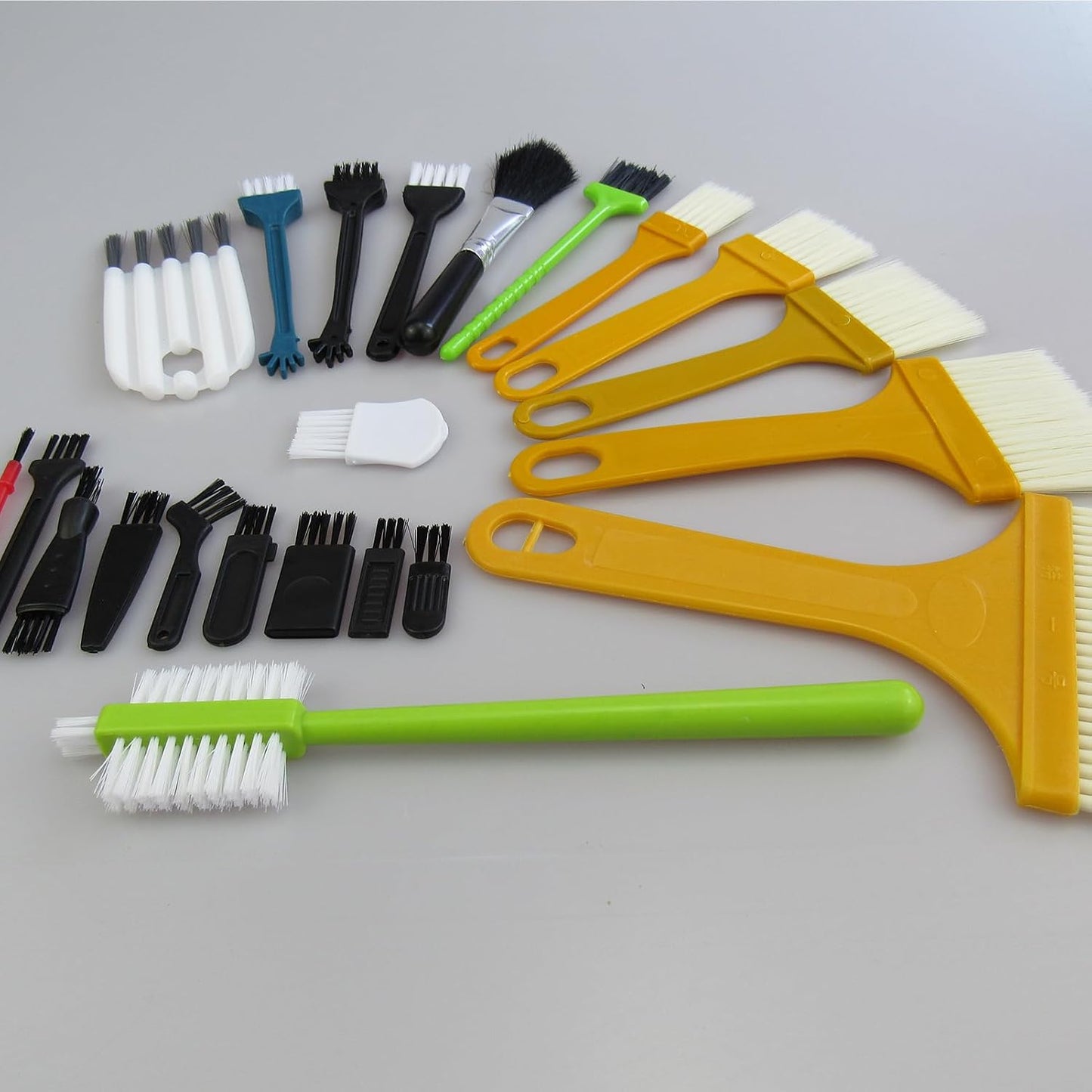 CRAFNEW 22Pcs Small Cleaning Brushes, Electronics Cleaning Brush Kit | Ideal for cleaning computer keyboards, laptops, sewing machines and other electronic devices