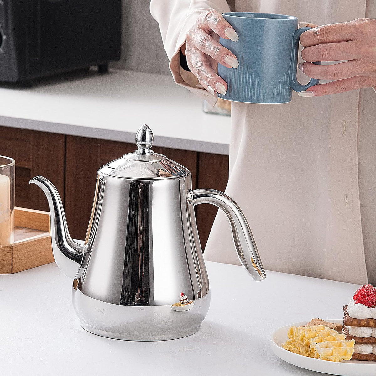 SANQIAHOME Stainless Steel Teapot with strainer Tea Pot With Removable Infuser or filter for Loose Leaf and Tea Bags cold water Pitcher Tea Maker Dishwasher Safe (silver, 1550ml(51Oz))