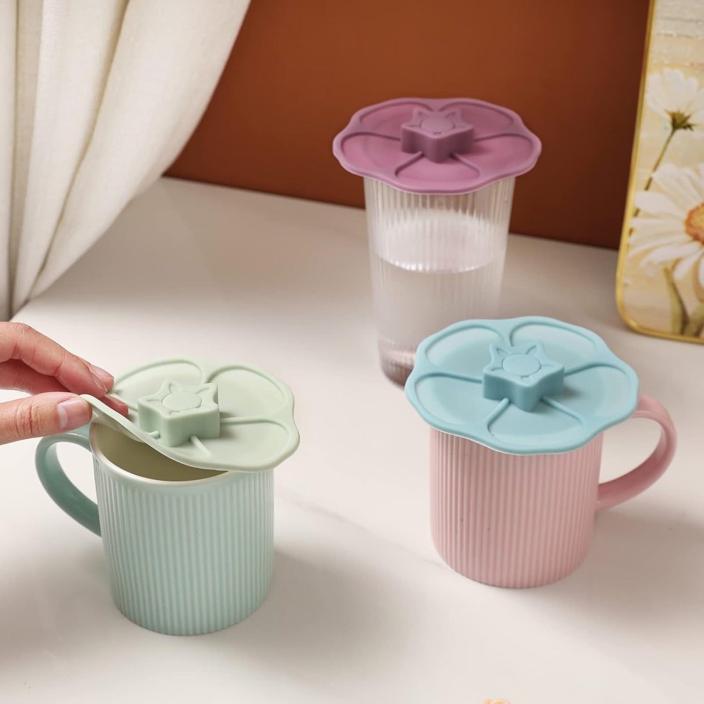 Petal Silicone Cup Covers (Set of 3) ， Multicolored Silicone Lids for Mugs, Cups, Tea Pots,Flexible Mug Covers，Hot Cup Lids for Coffee & Tea