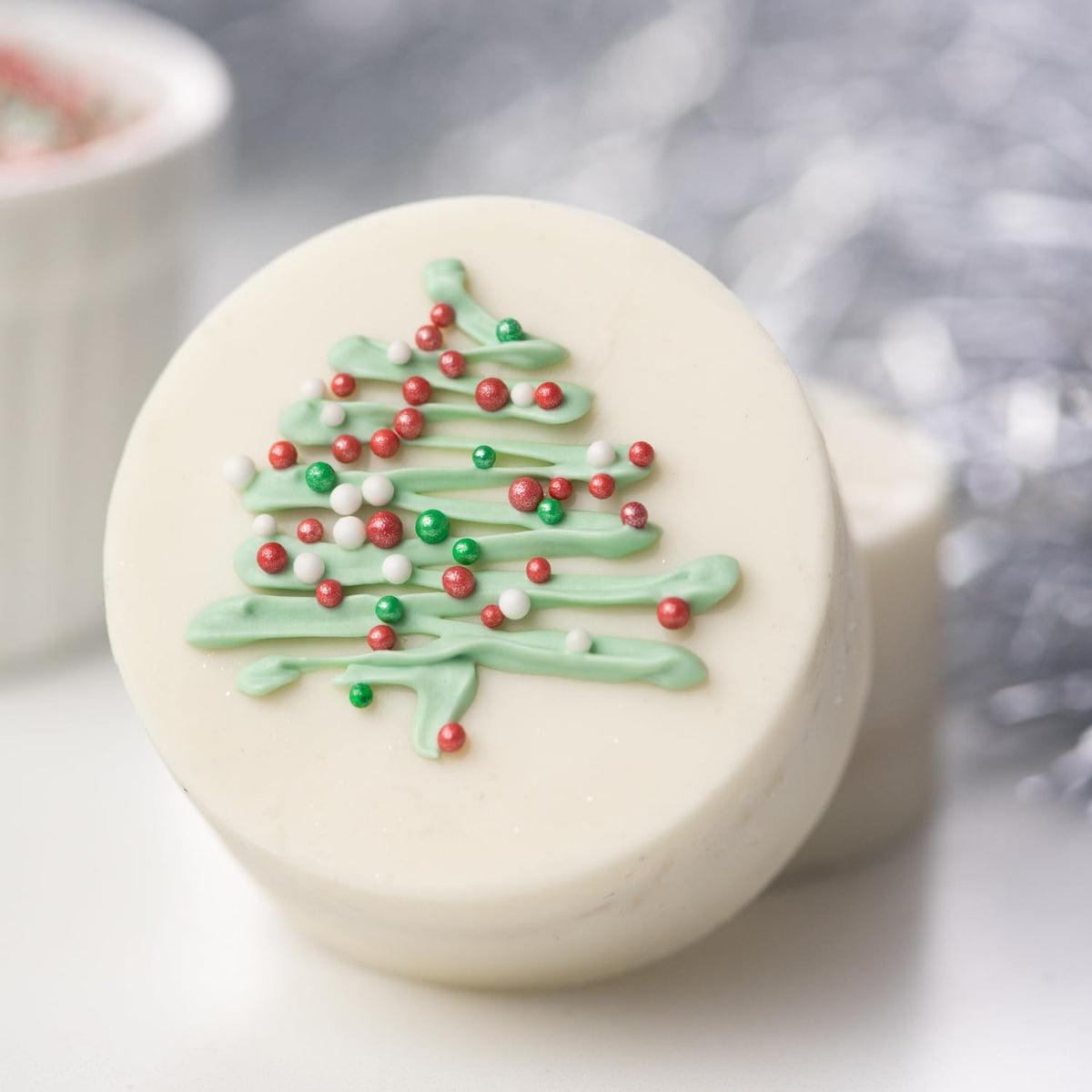 Sweets Indeed Christmas Sprinkles Mix – 6-Cell Holiday Assortment 6.45 oz | Edible Jimmies, Nonpareils &amp; Sugar Pearls for Decorating Christmas Cookies, Cupcakes, Cakes &amp; Holiday Desserts