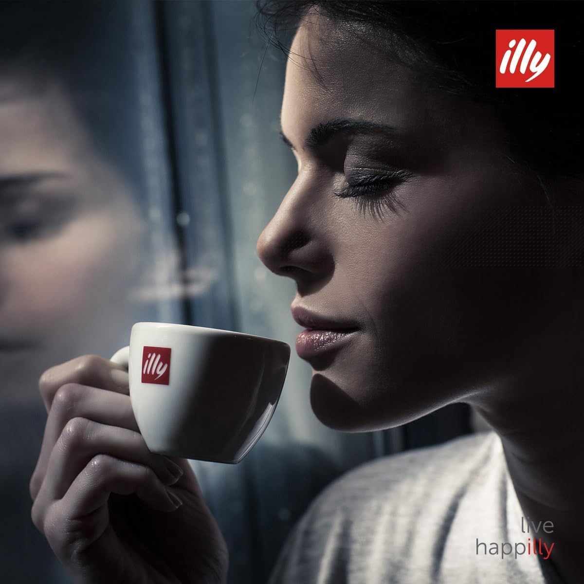 illy Whole Bean Coffee, Classico Medium Roast, 8.8oz, 12 Pack | 100% Arabica, Premium Italian Coffee, Ideal for Espresso, Drip, Moka and French Press Brewing