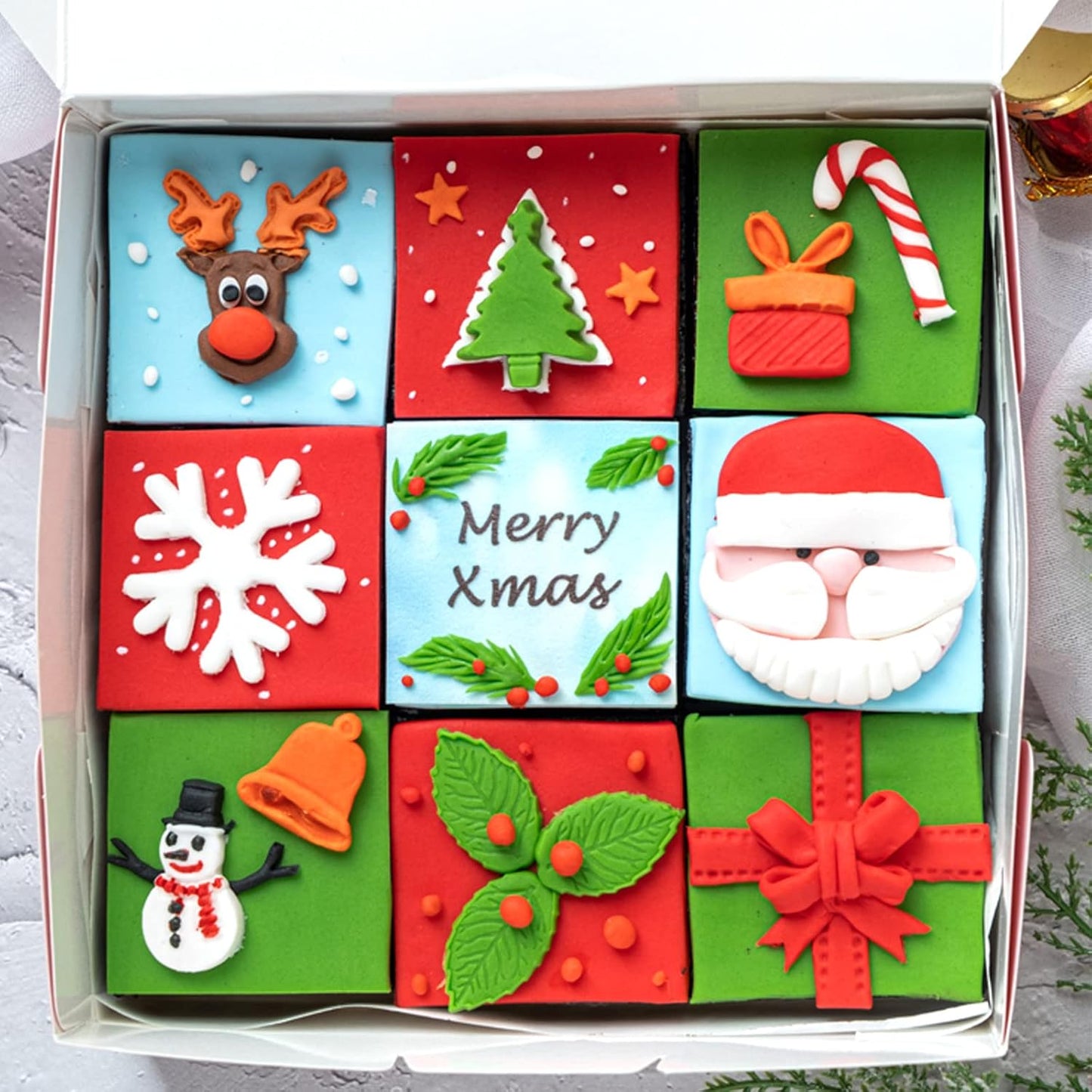 Christmas Silicone Molds Snowflake Molds Mini Xmas Fondant Chocolate Candy Cake Molds Christmas Snowman Tree Snowflake Holly Leaves Santa Claus