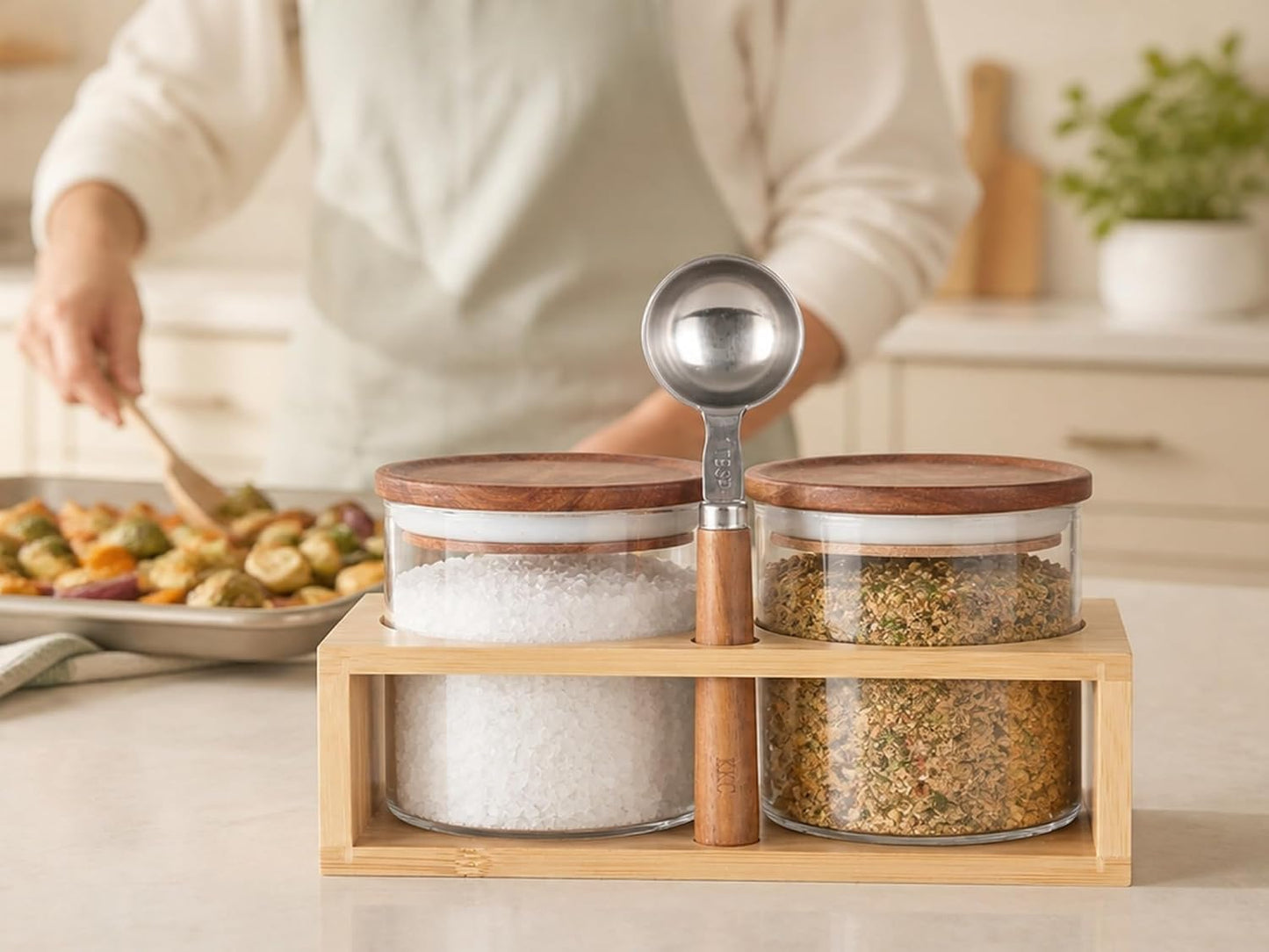 KKC HOME ACCENTS 18 oz Glass Seasoning Jars with Wood Lids, 2 Pack | Two wide-mouth glass jars, wood lids, bamboo holder and 1 tbsp scoop for kosher salt, spices and everyday seasoning.