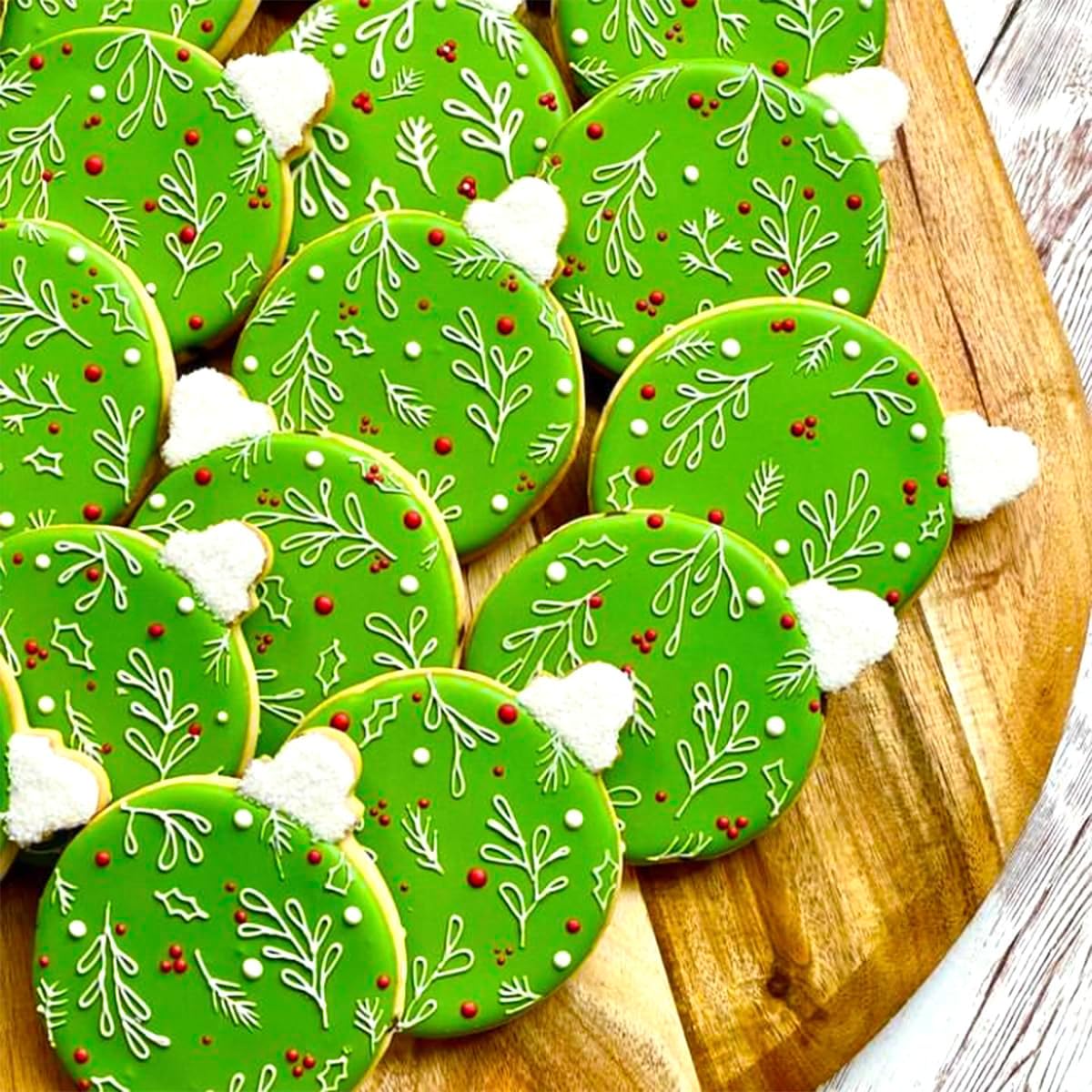 Christmas Ornament Cookie Cutters 4Pcs for Baking Decorating | Large Christmas Tree Car Light Ornament Shapes Cookie Cutters, Metal Dough Fondant Biscuit Molds for Home Kitchen
