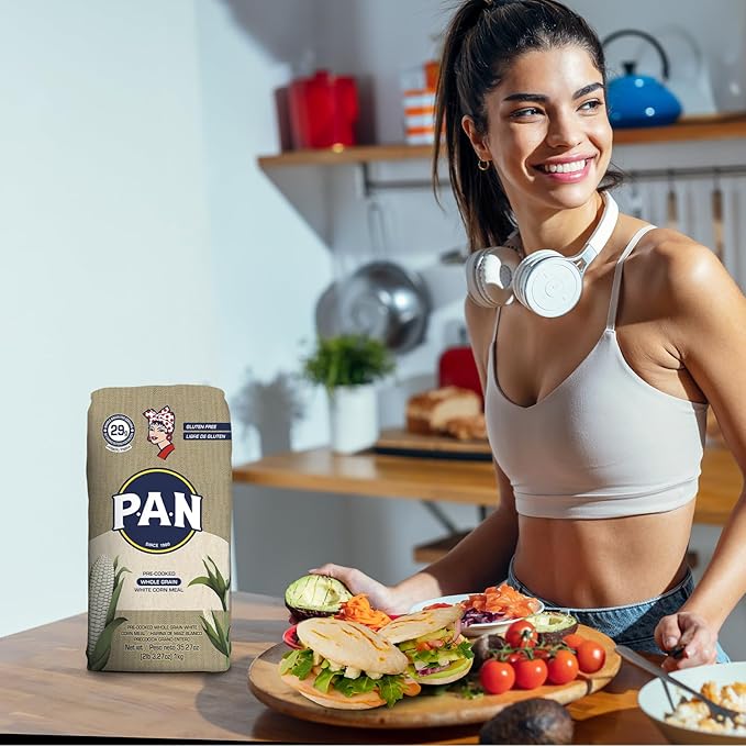 P.A.N. Whole Grain White Corn Meal – Pre-cooked Gluten Free and Kosher Flour (2lb 3.27oz) (Pack of 2)