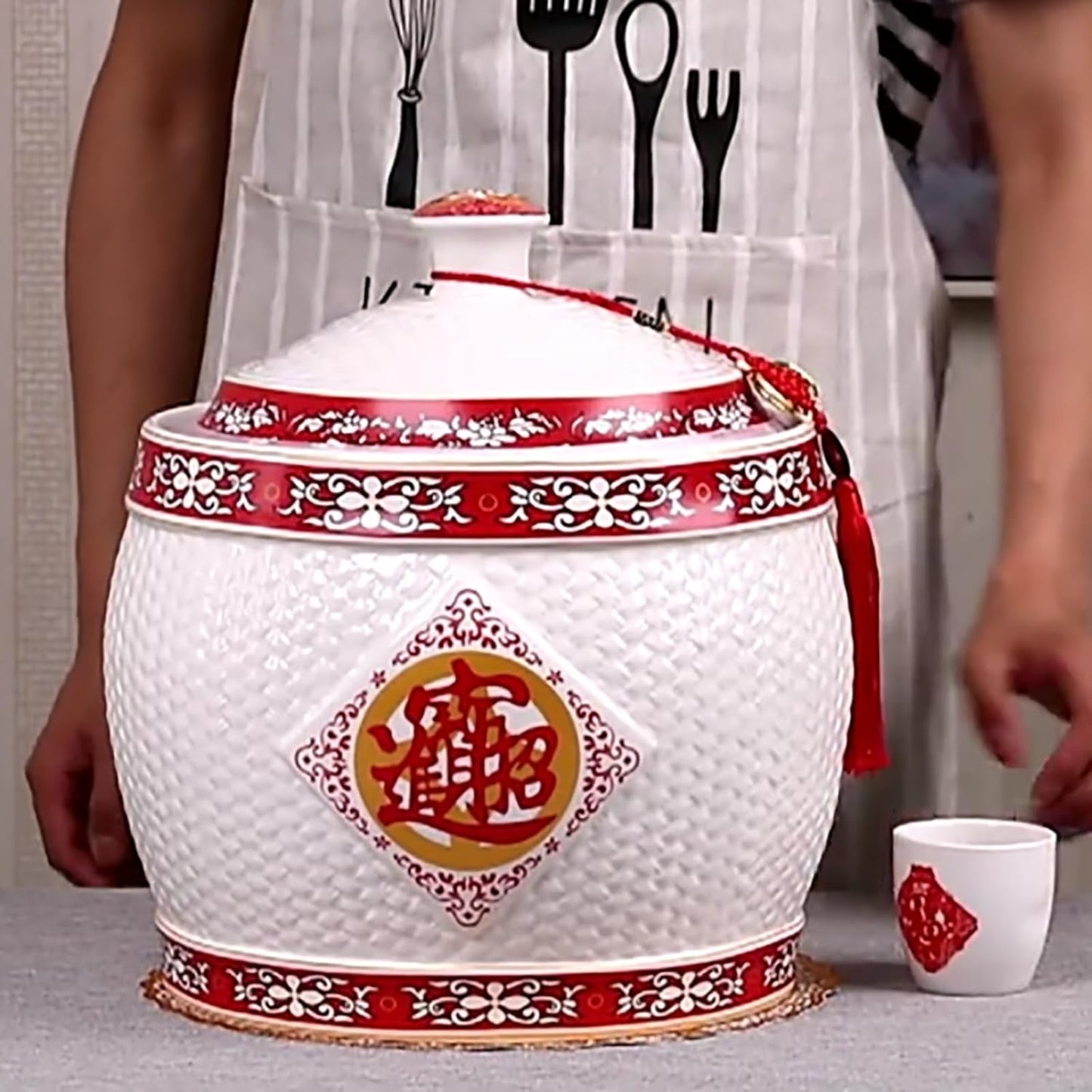 Traditional Chinese Style Large-Capacity Rice Pot, Ceramic Rice Bucket With Tassel Design, Airtight Storage Container For Rice, Grain, Snacks
