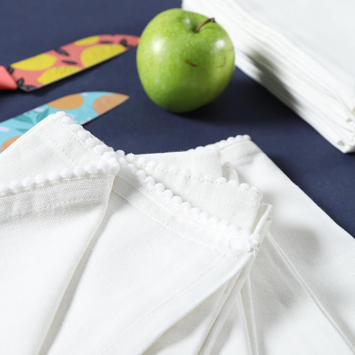 Kitchen Towels 100% Cotton Solid Kitchen Dish Cloths, Valentine Decor Hand Towel Reusuable Dish Towel for Cleaning &amp; Drying Tea Towels Set with Hanging Loop - 18"x 28", Pack of 6 - White