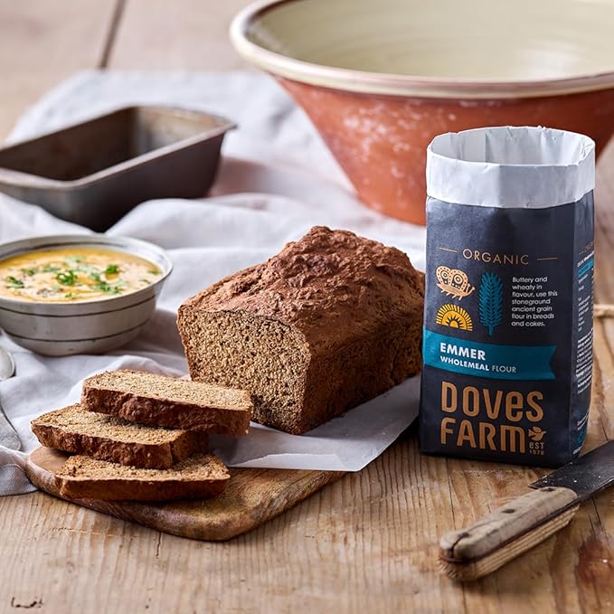 Doves Farm Organic Emmer Wholemeal Flour | for Bread & Cake Baking | High in Fiber & Protein | Traditional British Stoneground Flour | Kosher & Vegan | Whole Wheat Flour | 35.27 Oz (1kg)