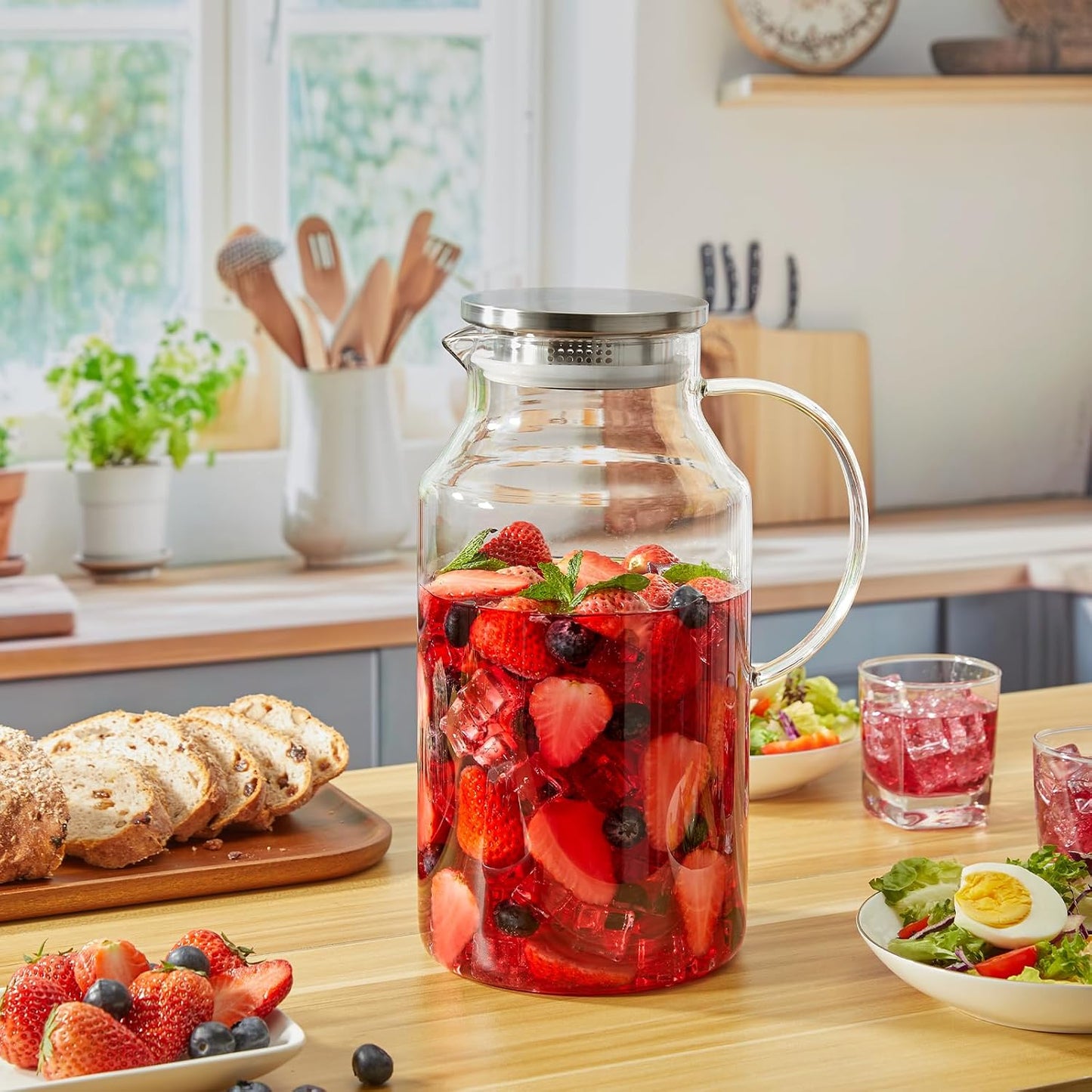 1 Gallon Glass Pitcher with Lid and Handle, Glass Water Carafe for Hot/Cold Water, Large Jug for Iced Tea, Coffee, Juice and Homemade Beverage