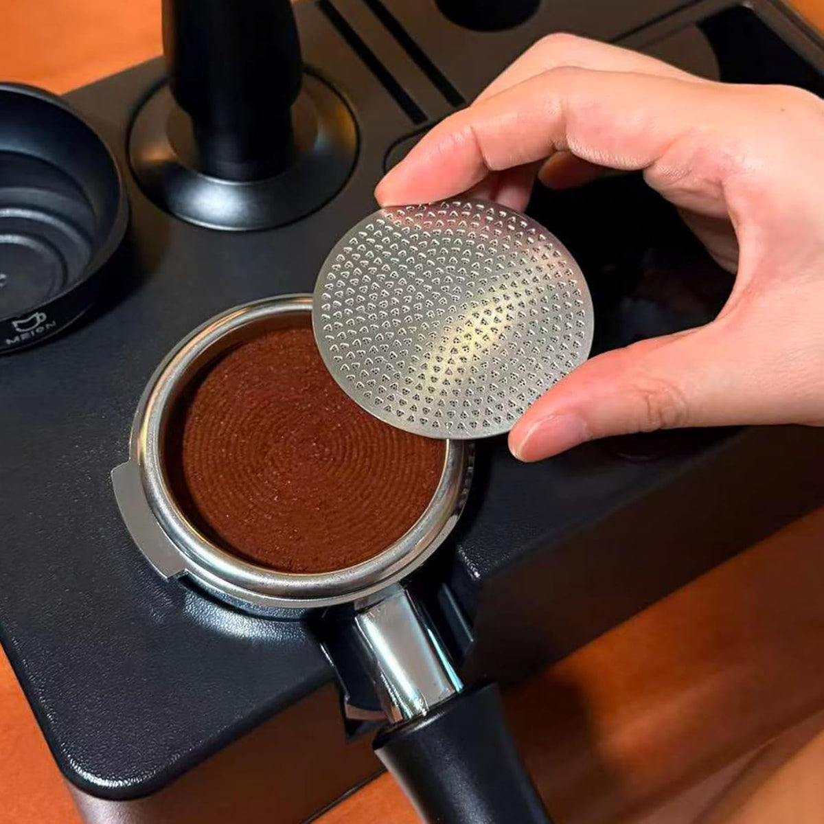 MEION 58mm Bottomless Portafilter with Anodized Aluminum Handle for E61, Rocket, Sanremo, Slayer, Flair 58, ECM, Espresso Portafilter with Stainless Steel 18g Filter Basket and Puck Screen