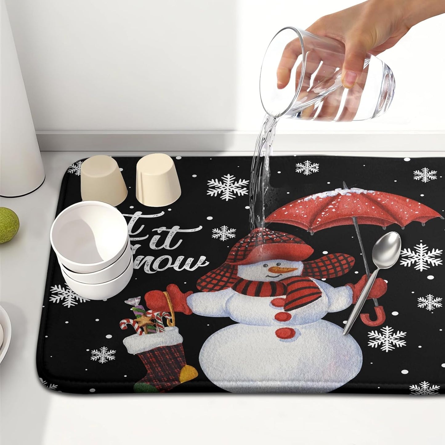 Winter Snowman Dish Drying Mat, Christmas Snow Dish Drying Mat for Kitchen Counter, Christma Cute Snowman Absorbent Fast Dry Dish Drainer Mat Protector Xmas Microfiber Dish Drying Pad 16x18 Inch