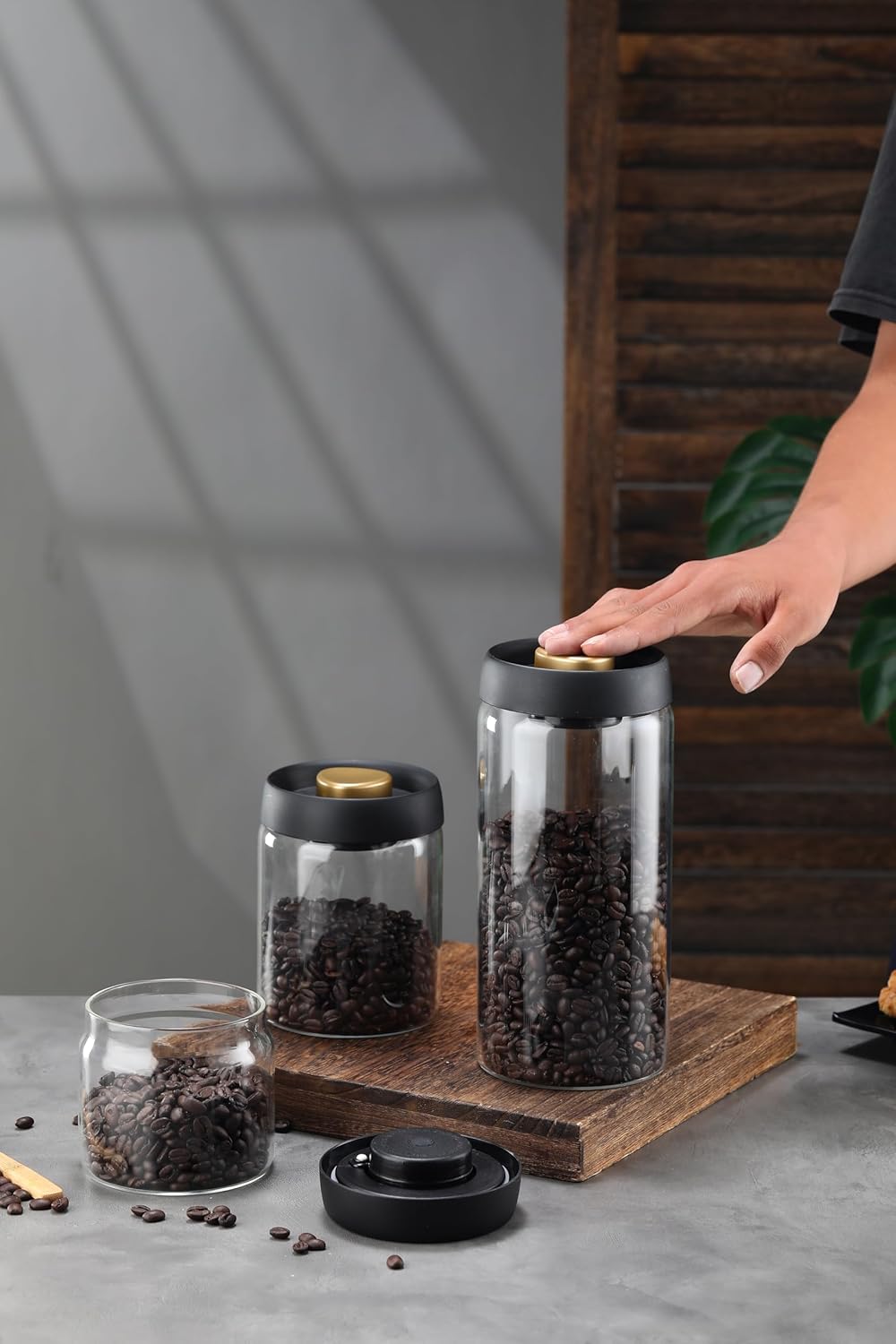 Loez Coffee Bean Storage Container Airtight, Lid Sealed with Press-Down Vacuum, Borosilicate Glass Coffee Canister, Food Storage