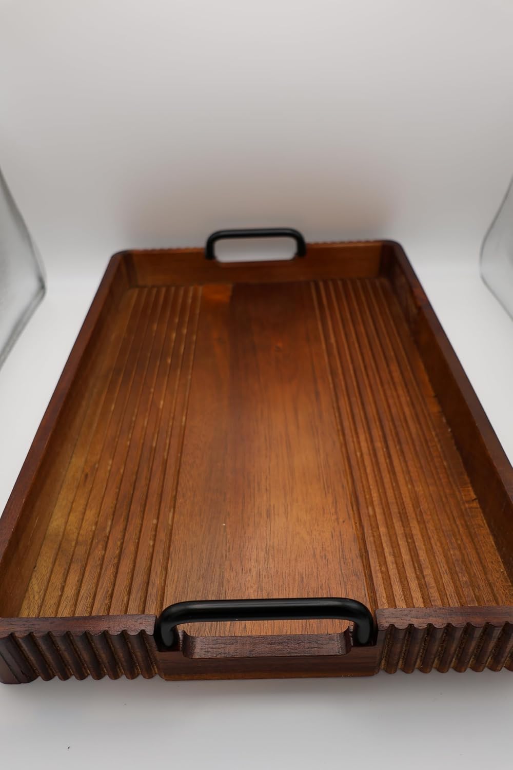 Acacia Wood Serving Tray with Metal Handles, 17x13in Food Drinks Tray for Coffee Table, Breakfast, Dinner & Bar, Rustic Decorative Storage Tray for Ottoman, Kitchen, Packaging