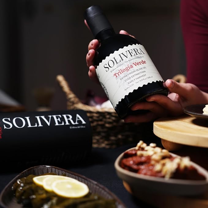 Solivera Trilogía Verde Extra Virgin Olive Oil Cold Pressed, 350+ High Polyphenols, Triple-Varietal Blend, Bright & Herbaceous, Single-Origin Organic Olive Oil, Hand Picked Early Harvest - 16.8 fl. oz. (Trilogía Verde)