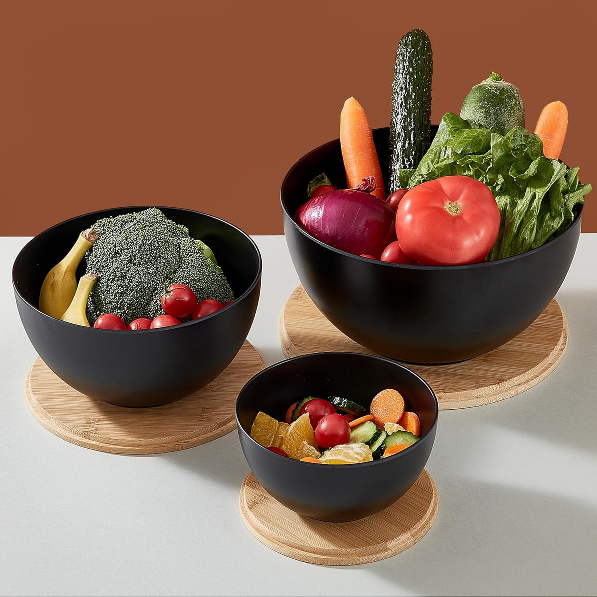 JOYMAY Salad Bowl with Lid, Mixing Bowl Salad Bowl Set, Natural Bamboo Fiber Serving Bowl Set of 3 with Bamboo Wood Lid, Nesting Bowls for Salads,Pastas(Black,10",8",6")