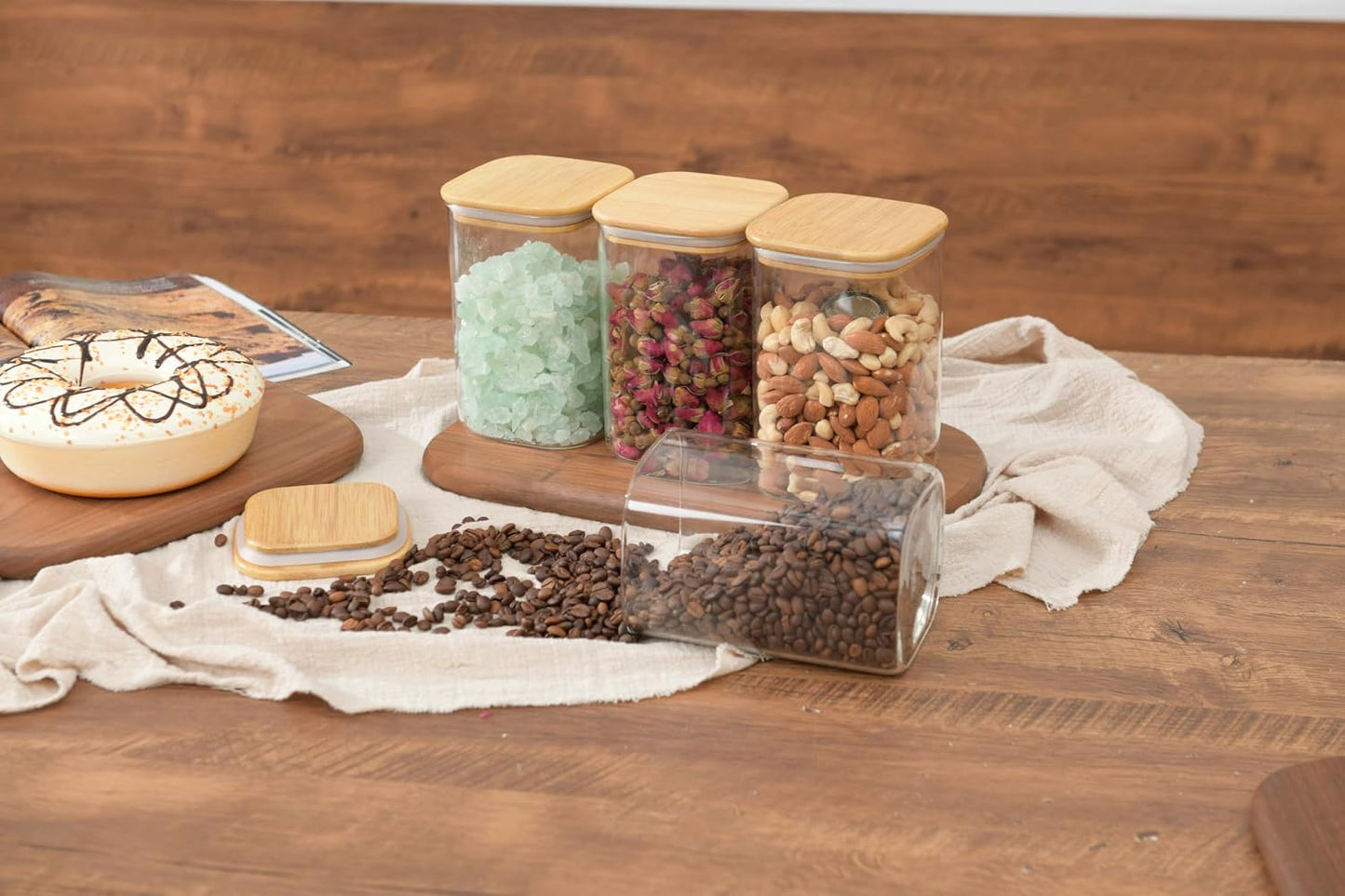D2scrma 37oz Airtight Glass Square Storage Canister with Bamboo Lid Set of 4 (1100ml) Container Stackable Jar, Kitchen Canister for Pantry Noodles, Flour and Coffee beans (‎with Black Lable)