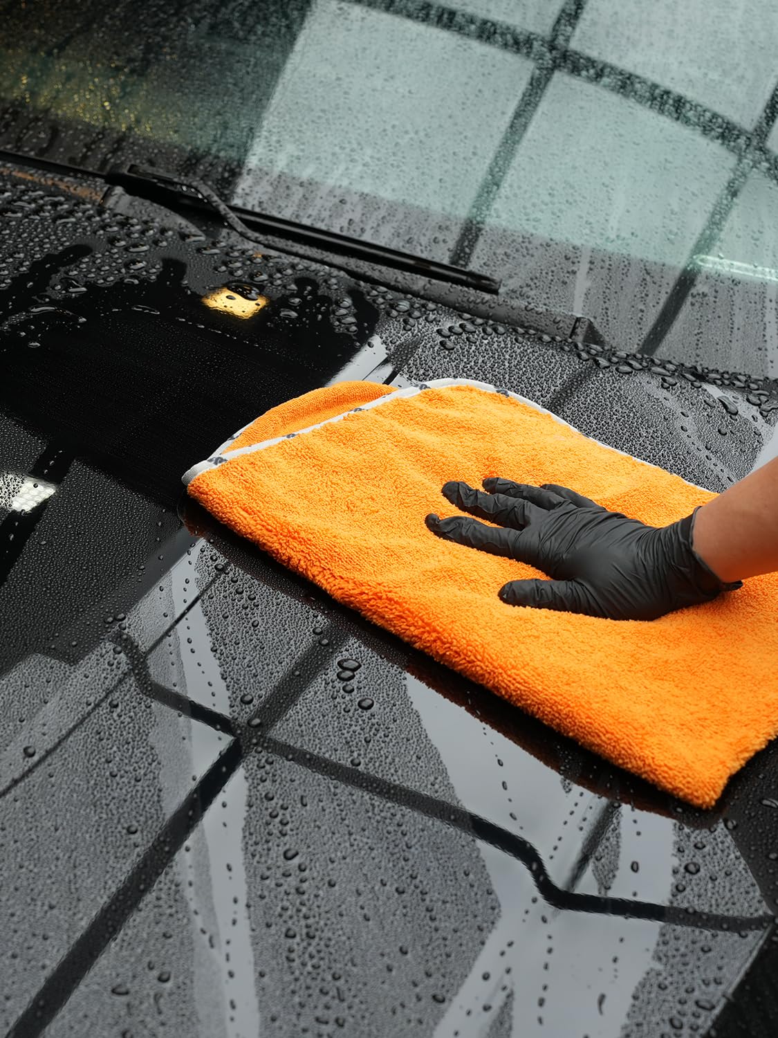 SPTA Drying Towel, Microfiber Car Drying Towel, 1 Pack Highly Absorbent, Scratch Free Large Car Wash Drying Towel for Car Washing, Drying &amp; Auto Detailing, 23.8 x 30.9 inch, Orange-MT032