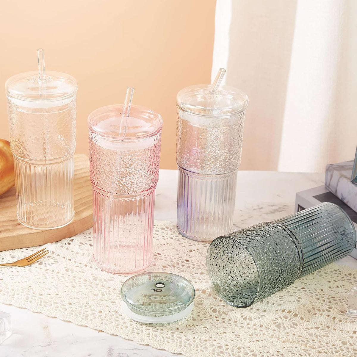 GOSCHE Glass Cups with Lids and Straws, 20oz Glass Cups Drinking Jar, Clear Iced Coffee Cups, Vintage Ripple Glass Tumbler for Water Coffee Tea, Clear, 2Pcs