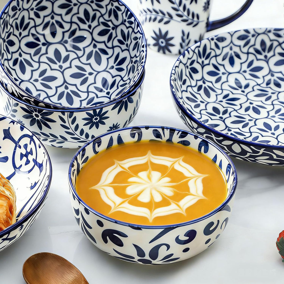 Cereal Bowls, 28 Ounce Ceramic Soup Bowls Set of 6, Large Bowl Set for Rice Salad Fruit Dessert Oatmeal Snack Ice Cream,Microwave &amp; Dishwasher Safe, Blue &amp; White