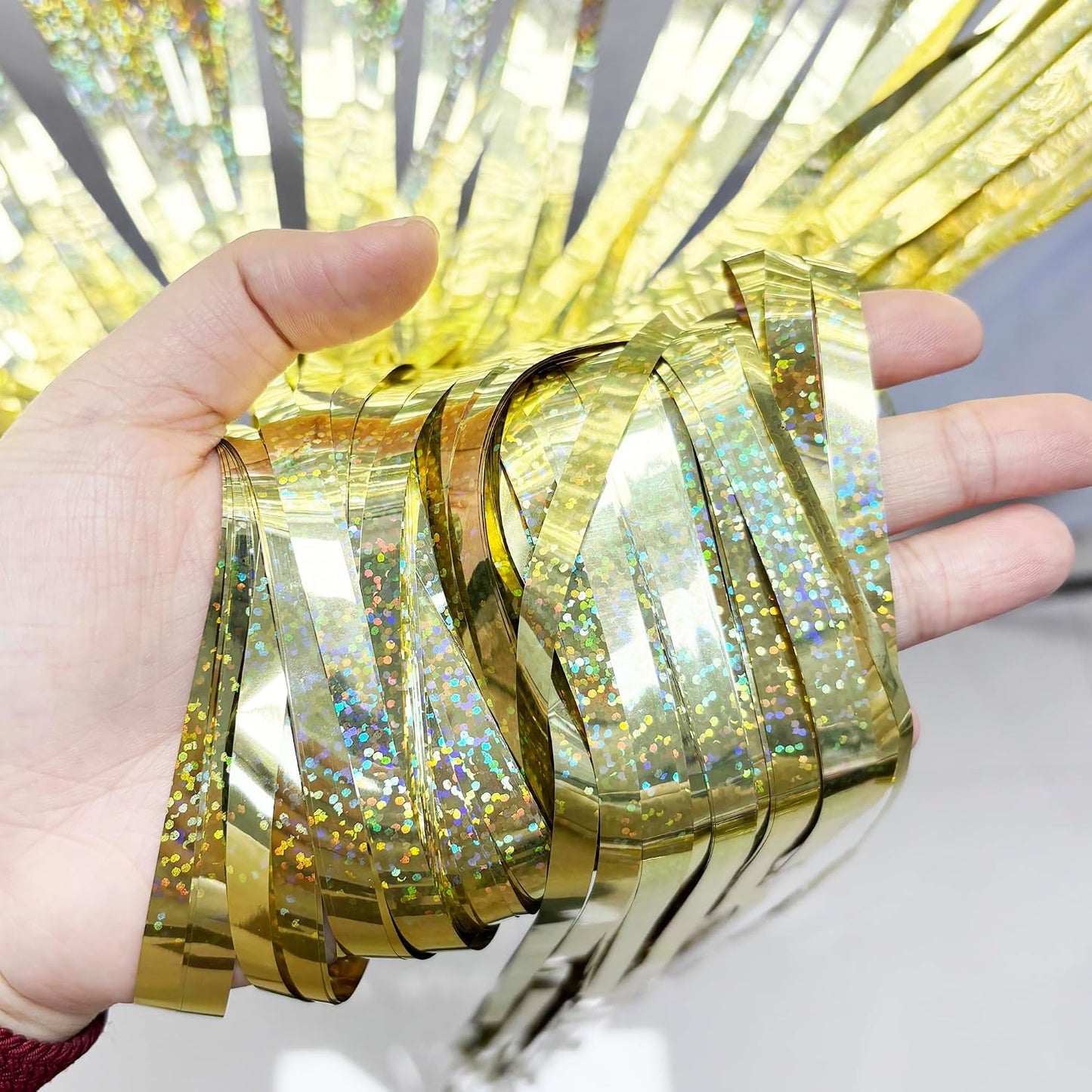 BRAVESHINE Tinsel Fringe Backdrop Gold Party Decorations 2 Pack