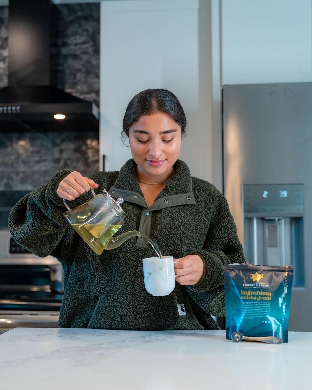 Japanese Sencha Green Tea, Organic Loose Leaf Sencha Tea – Antioxidant &amp; Detox Support – Refreshing Hot or Iced Green Tea – 4 oz Resealable Bag (Makes 50 Cups) – The Elegant Elephant