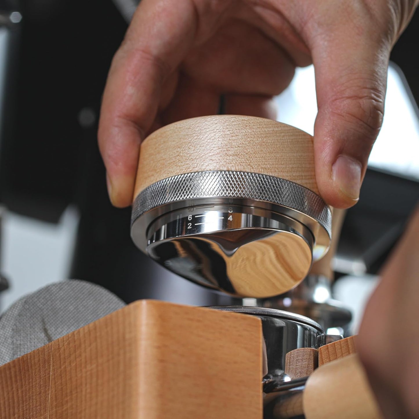 58mm Tamper Kit for E61 Machines – Maple Bottomless Portafilter, Spring Tamper, Distributor, Dosing Funnel & Tamping Station | Compatible with Rocket, Lelit, Profitec, ECM