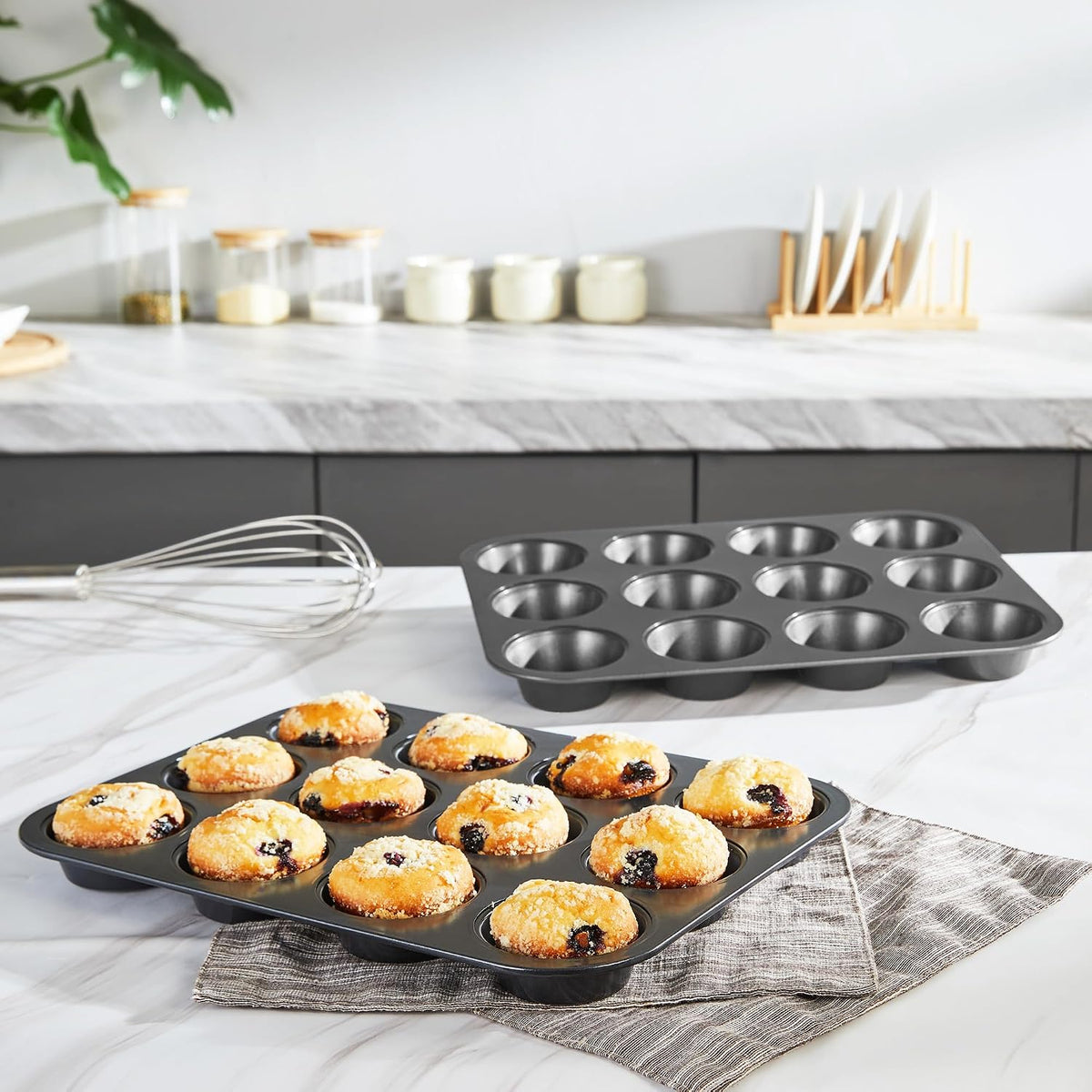 HONGBAKE Muffin Pans for Baking