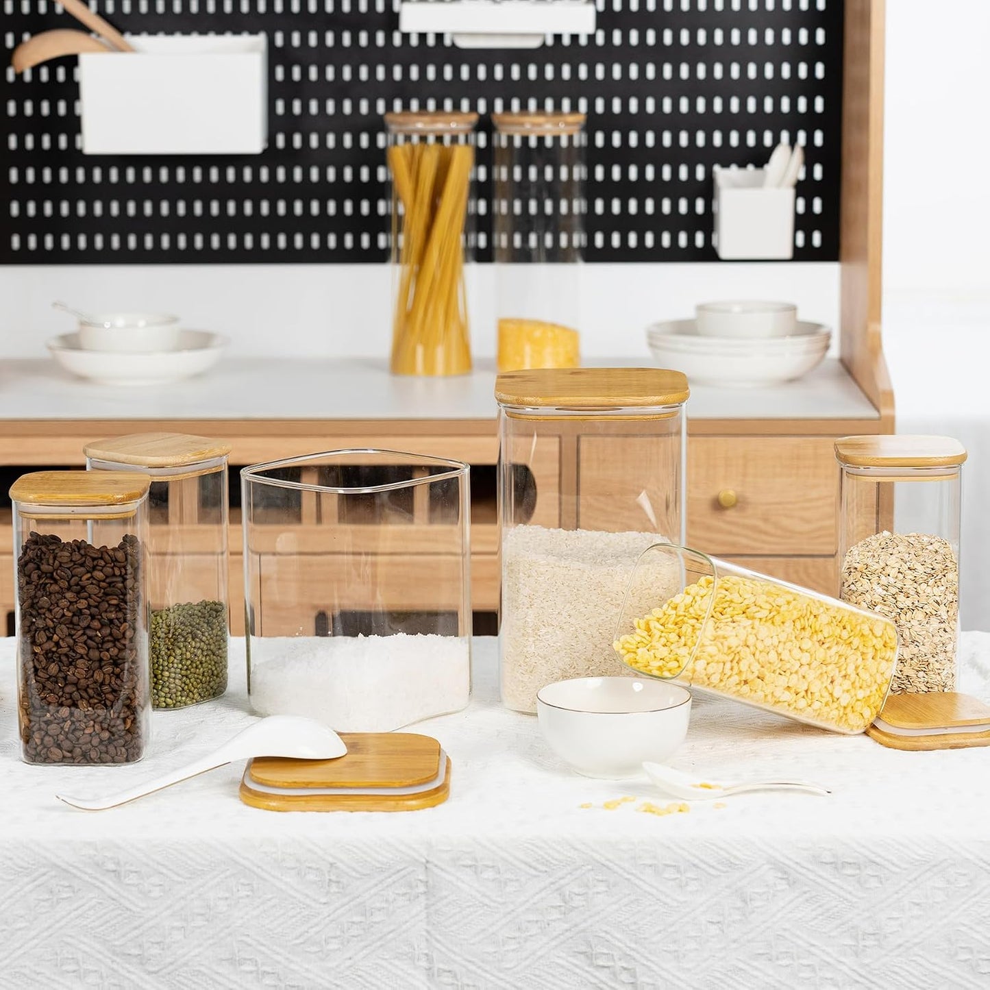 D2scrma 115oz Airtight Glass Square Storage Canister with Bamboo Lid Set of 1 (3400ml) Gallon Glass Jars Large Kitchen Canister for Sugar, Flour, Cookies and Coffee beans (‎with Black Lable)