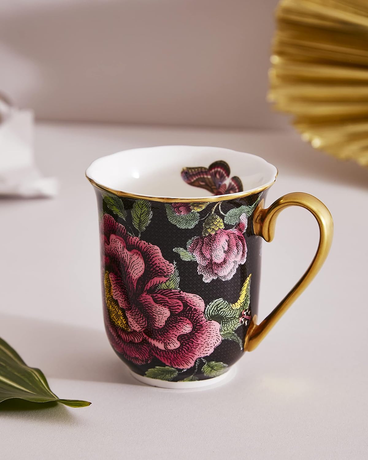 Spode – Creatures of Curiosity – Mug – 12 oz - Black Floral