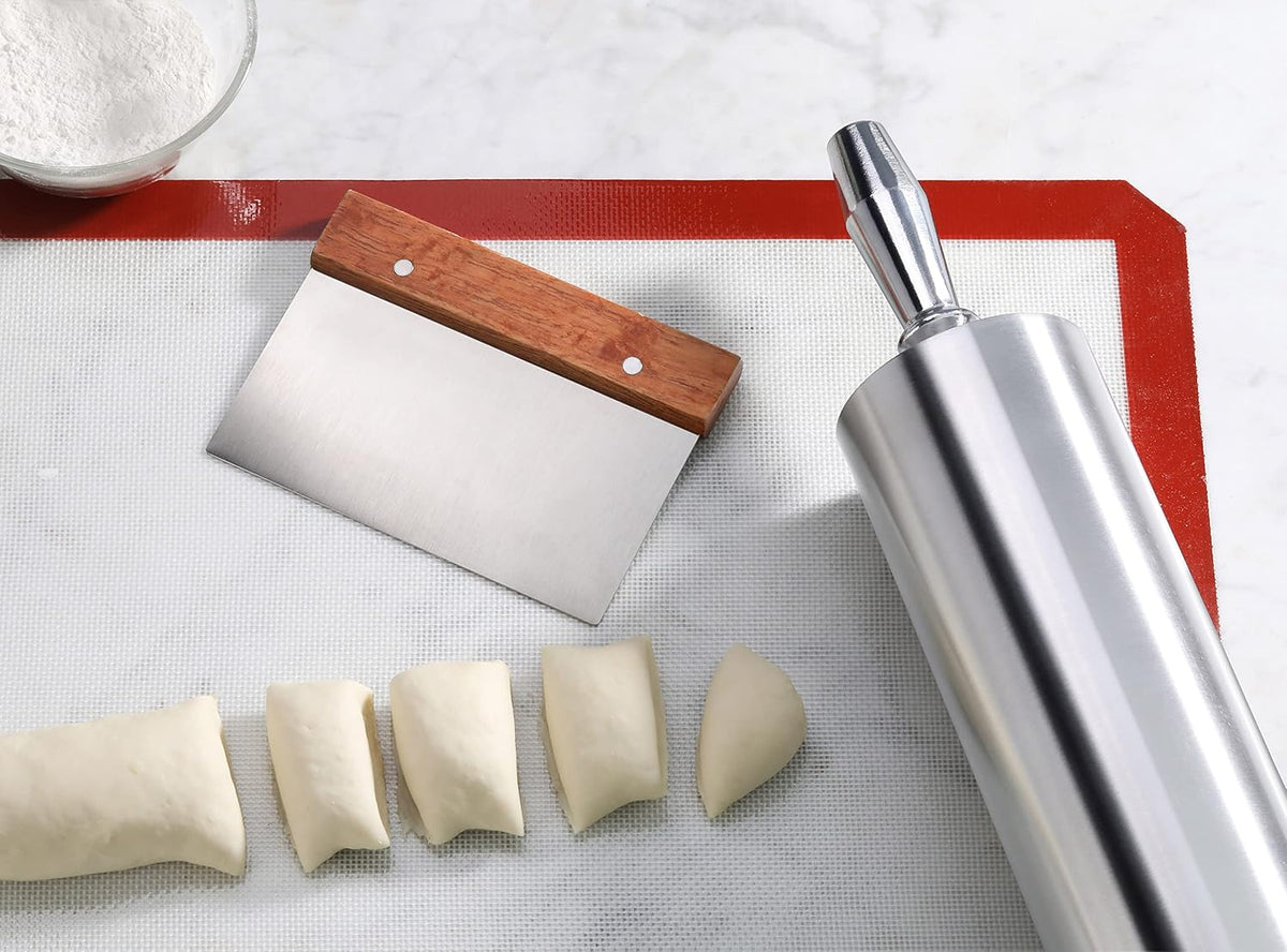 New Star Foodservice Bakery-Grade Stainless Steel Dough Scraper with Wood Handle, 6 x 3 Inch Bench Scraper, Pastry Cutter, Dough Divider, Baking Prep Tool