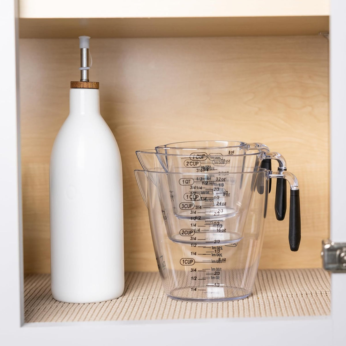 Dalup Measuring Cup Set – Clear Plastic Liquid Measuring Cups (8/16/32 oz) with Spout &amp; Non-Slip Handle | 3-Piece Plastic Measuring Cup Set for Liquids &amp; Dry Ingredients