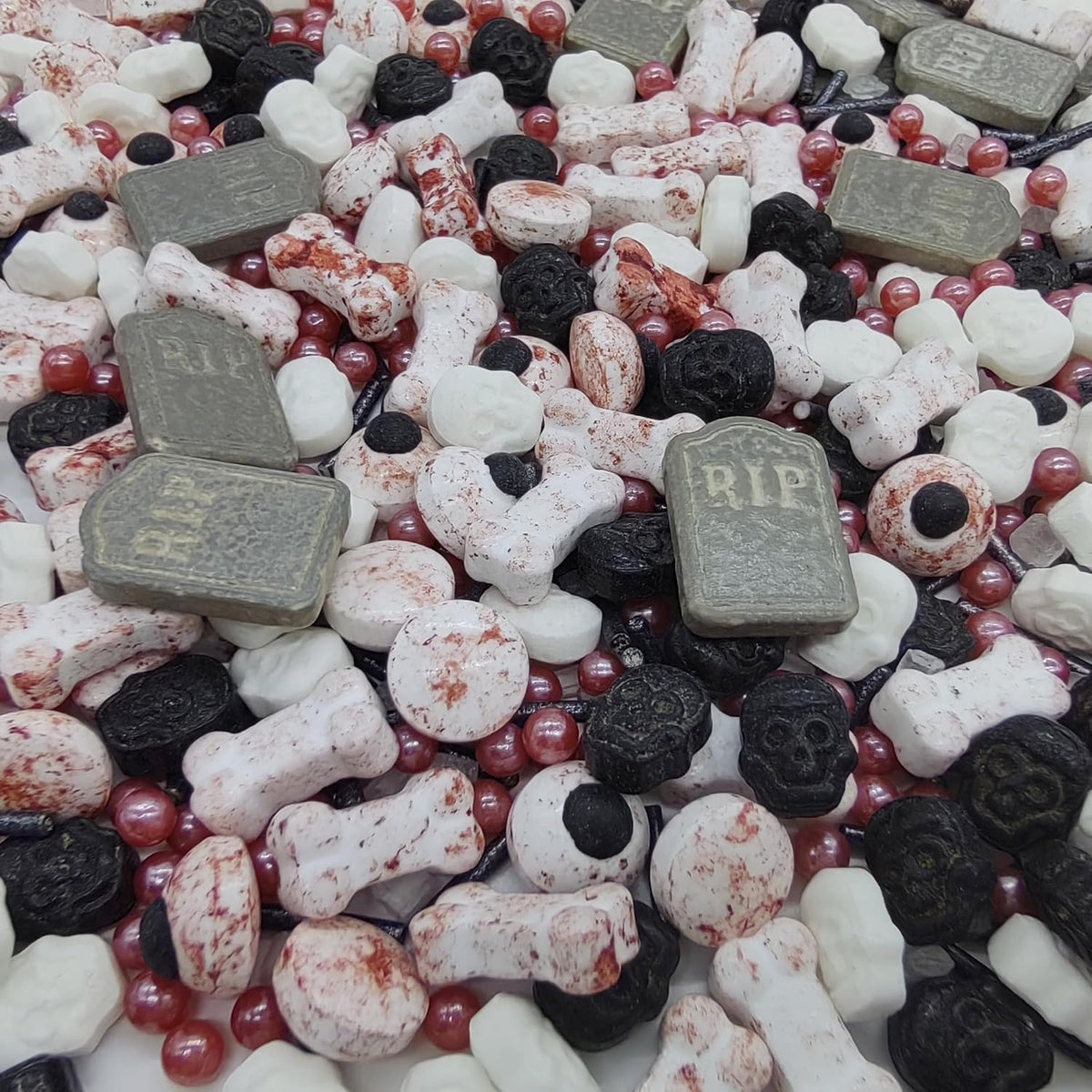 Halloween Sprinkles Gravestones &amp; Bones &amp; Eyes &amp; Skull Topper Edible Themed Sprinkles For Cookie Decorating, Chocolate Desserts, Cupcakes, Ice Cream 4.58OZ