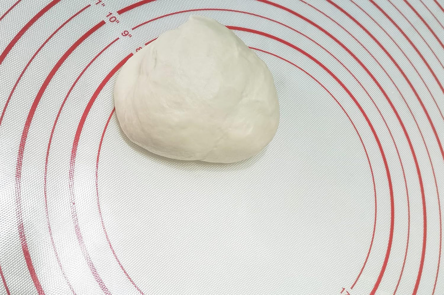 Yansumi Silicone Pastry Mat Extra Large Non-Slip Mat for Rolling Dough Pie Crust and Baking Non-Stick with Measurements (Red, 24"L x 16"W)