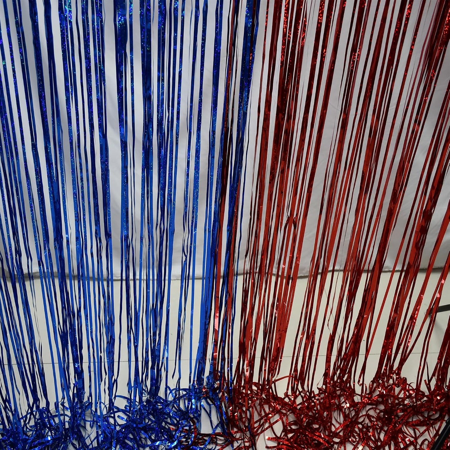 BRAVESHINE Red Blue Tinsel Foil Fringe Curtains | Party Steamers Backdrop | 2 Pack 3.2x8.2ft Metallic Curtain for Graduation/Men/Birthday/Web/Memorial/Anniversary/Bachelorette/4th of July Decorations
