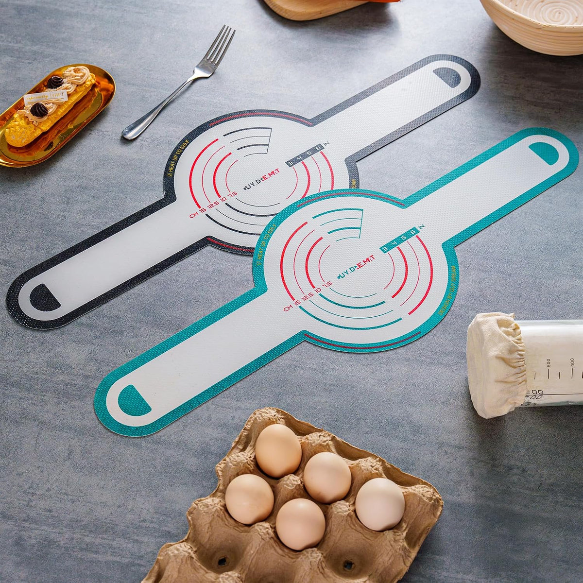GUYDREMAT Silicone Bread Sling for Dutch Oven - Heat Resistant Over 500F, Non-Stick Reusable Baking Tool for Artisan Bread and Sourdough, Food-Grade Silicone, Fits 3-7 Quart Ovens, Easy Lift Design