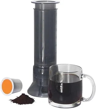 Travel coffee maker instant brewing ground coffee or K Cups