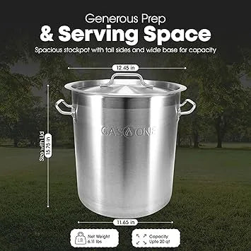 Close-up of reinforced rim and tri-ply capsule bottom on soup pot