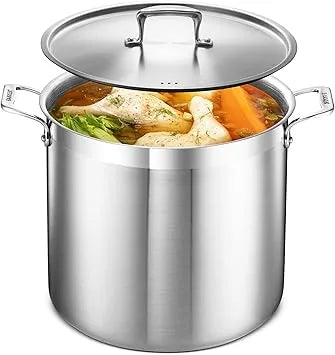 Side view of 20 quart stockpot showing riveted handles and impact-bonded base